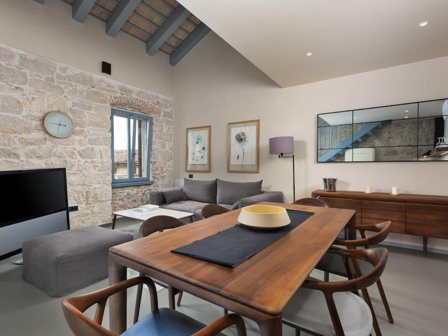 Ferienwohnung Loft De24 By Irundo Rovinj Exterior foto